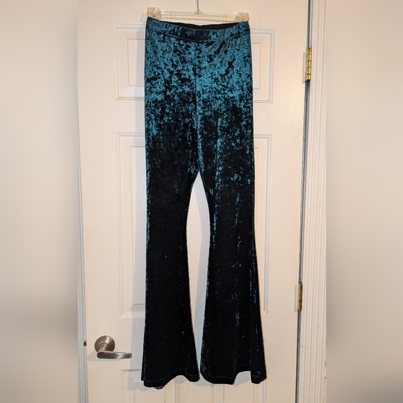 BM S Green Crushed Velvet HW Flare Pants - Limited - Picture 2 of 4